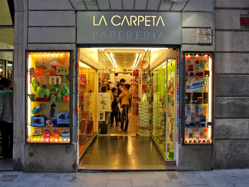 La Carpeta, sister bookstore and origin of Raima