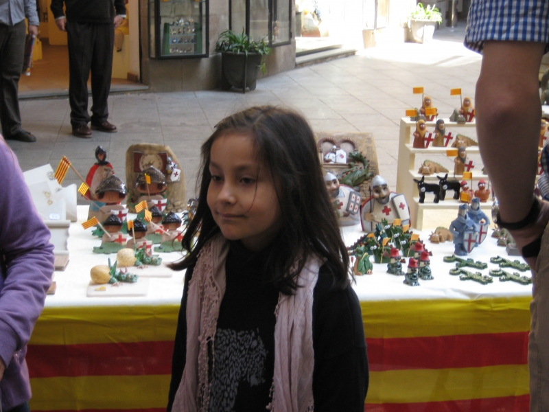 Celebration of retail in the Gothic quarter (2)